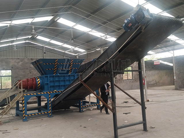 生活垃圾破碎機可以與其它設(shè)備配套使用(圖3) 生活垃圾破碎機可以與其它設(shè)備配套使用(圖3)